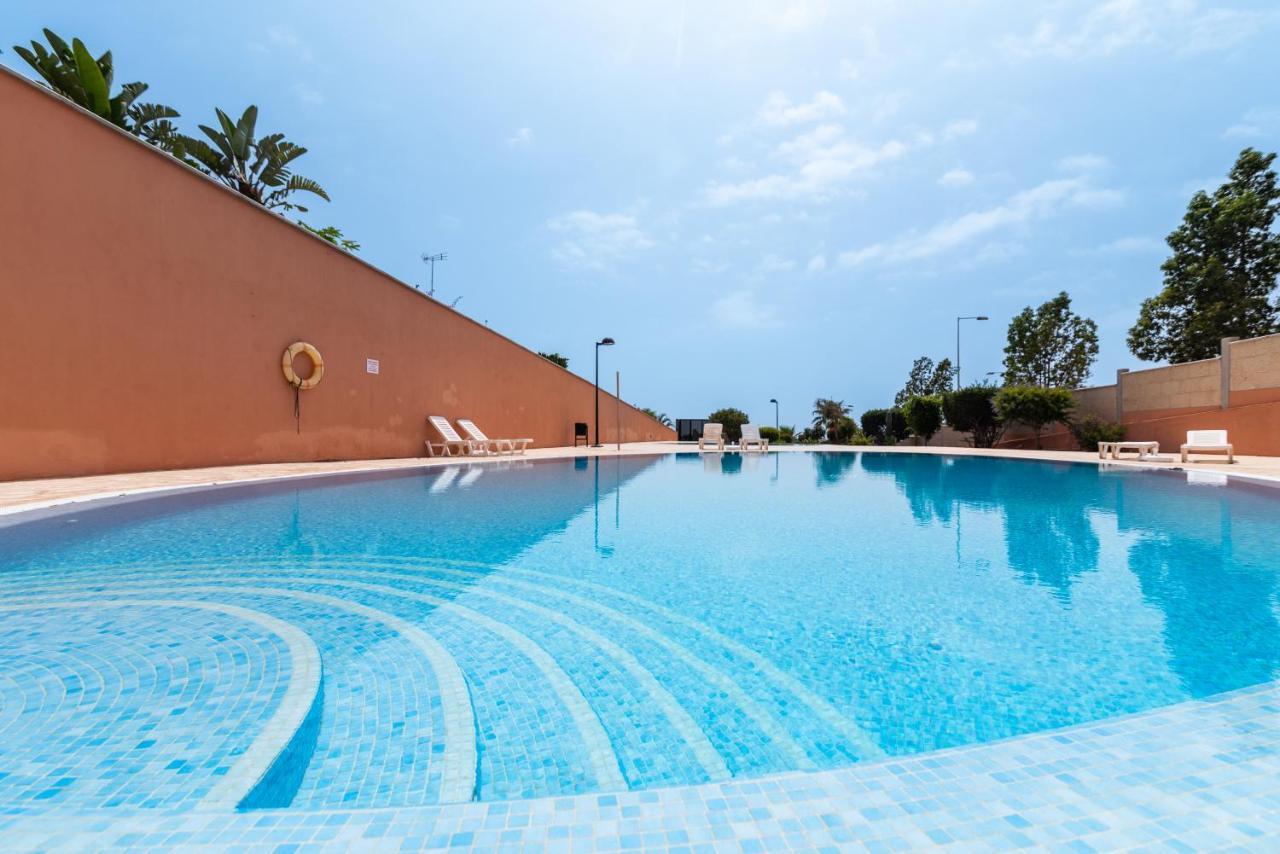 Comfortable 4-Bedroom Villa With Private Gardens Costa Adeje  Exterior foto